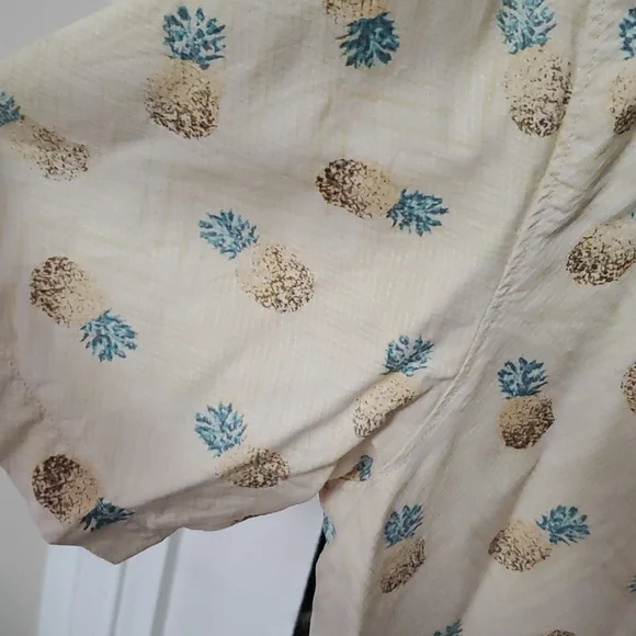 Tommy bahama short sleeve shirt - Picture 3 of 8